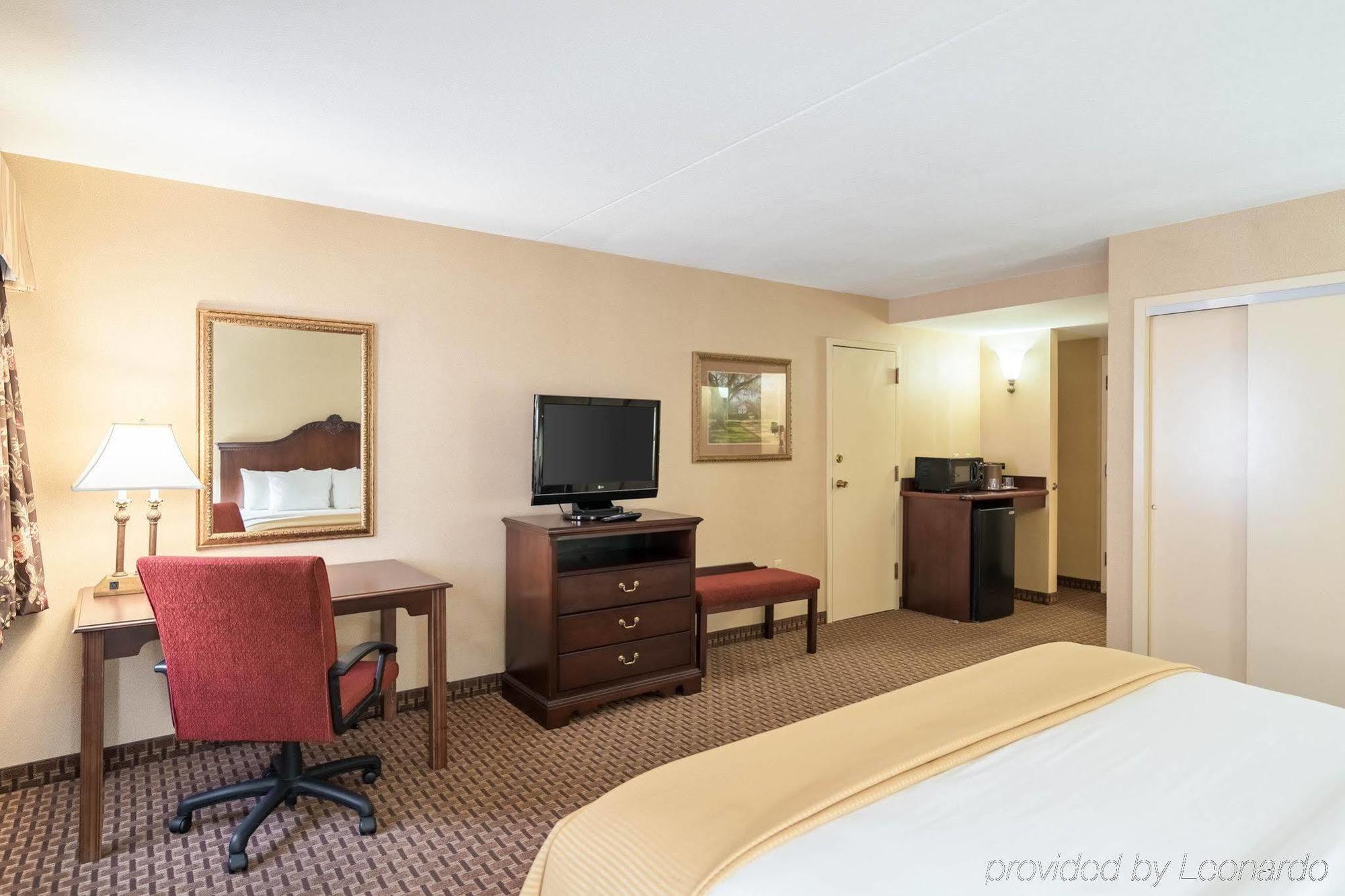 Red Roof Inn & Suites Wilmington - New Castle Eksteriør bilde